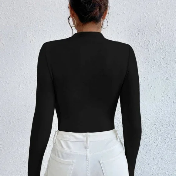 Minimalist Ruched Solid Bodysuit black - Picture 2 of 5
